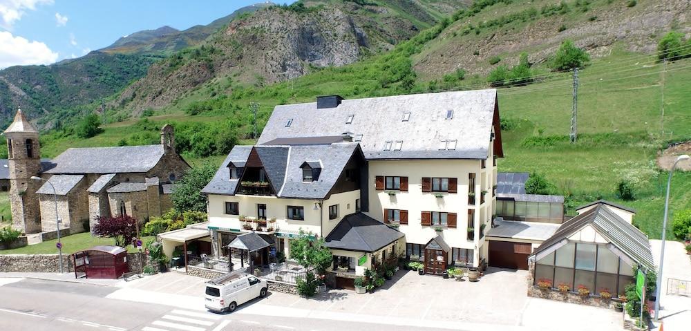 Hotel Edelweiss Arties Ngoại thất bức ảnh