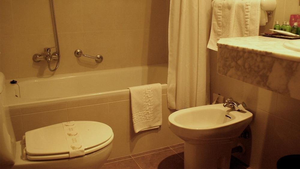 Hotel Edelweiss Arties Ngoại thất bức ảnh